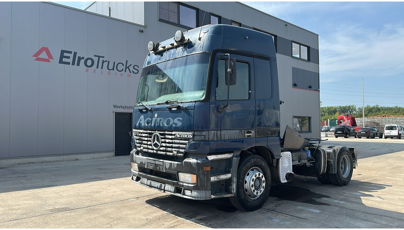 Mercedes-Benz Actros 1835 (EPS / V6 / 3 PEDALES / MP1 / PTO) - شاحنة جرار: صور 1 Mercedes-Benz Actros 1835 (EPS / V6 / 3 PEDALES / MP1 / PTO) - شاحنة جرار: صور 1