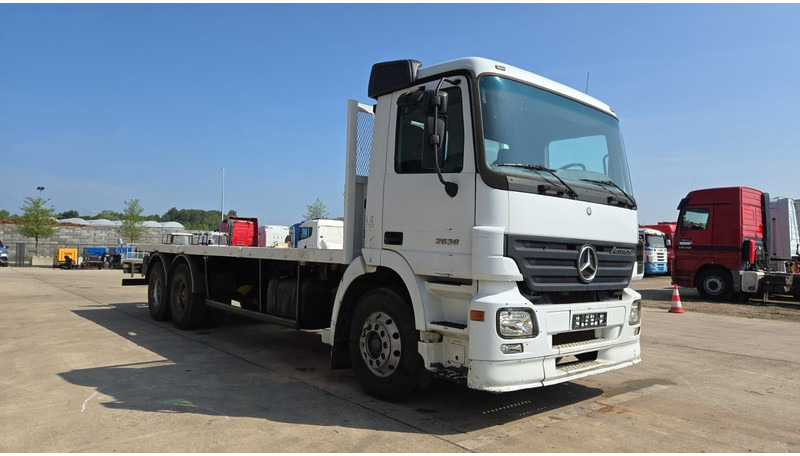 Mercedes-Benz Actros 2636 (6X4 / LAMES / GRAND PONT / MP2 / STEEL SUSP. / BOITE MANUELLE / MANUAL GEARBOX / 9M CHASSIS !!!) - شاحنات مسطحة: صور 3 Mercedes-Benz Actros 2636 (6X4 / LAMES / GRAND PONT / MP2 / STEEL SUSP. / BOITE MANUELLE / MANUAL GEARBOX / 9M CHASSIS !!!) - شاحنات مسطحة: صور 3