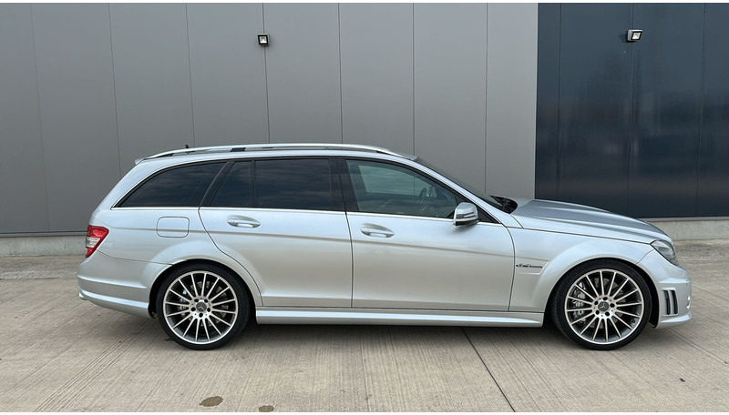 Mercedes-Benz C-Klasse 63 AMG (LICHTE VRACHT / BELGISCHE WAGEN / V8 / OPEN DAK) - سيارة: صور 4 Mercedes-Benz C-Klasse 63 AMG (LICHTE VRACHT / BELGISCHE WAGEN / V8 / OPEN DAK) - سيارة: صور 4