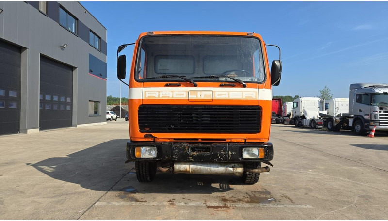 Mercedes-Benz SK 1619 (12.400L / GERMAN TRUCK / CAMION ALLEMAGNE / LAMES / GRAND PONT / V6) - شاحنة صهريج: صور 2 Mercedes-Benz SK 1619 (12.400L / GERMAN TRUCK / CAMION ALLEMAGNE / LAMES / GRAND PONT / V6) - شاحنة صهريج: صور 2