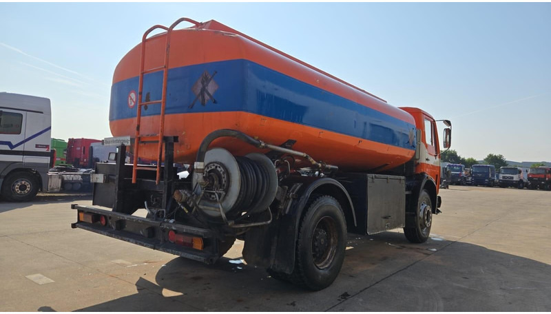 Mercedes-Benz SK 1619 (12.400L / GERMAN TRUCK / CAMION ALLEMAGNE / LAMES / GRAND PONT / V6) - شاحنة صهريج: صور 5 Mercedes-Benz SK 1619 (12.400L / GERMAN TRUCK / CAMION ALLEMAGNE / LAMES / GRAND PONT / V6) - شاحنة صهريج: صور 5