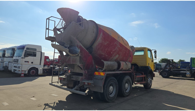 Mercedes-Benz SK 2527 (MALAXEUR / MIXER / POSSIBLE COMME CHASSIS / 6X4 / LAMES / GRAND PONT) - شاحنة خلاطة خرسانة: صور 4 Mercedes-Benz SK 2527 (MALAXEUR / MIXER / POSSIBLE COMME CHASSIS / 6X4 / LAMES / GRAND PONT) - شاحنة خلاطة خرسانة: صور 4