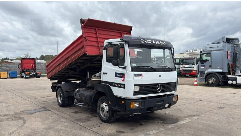 Mercedes-Benz SK 814 (SPER / AUXILAIRY / MANUAL PUMP / STEEL SUSP. / 6 CYLINDER / 3 WAY TIPPER / PERFECT) - قلابات: صور 3 Mercedes-Benz SK 814 (SPER / AUXILAIRY / MANUAL PUMP / STEEL SUSP. / 6 CYLINDER / 3 WAY TIPPER / PERFECT) - قلابات: صور 3