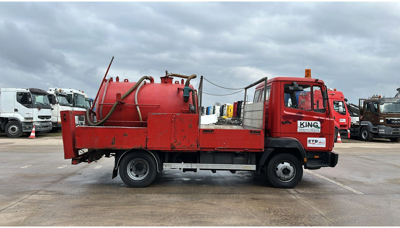 Mercedes-Benz SK 814 (VIDANGEUR / VACUUM / AUXILAIRY / SPER / STEEL SUSP. / LAMES) - فراغ شاحنة: صور 4 Mercedes-Benz SK 814 (VIDANGEUR / VACUUM / AUXILAIRY / SPER / STEEL SUSP. / LAMES) - فراغ شاحنة: صور 4