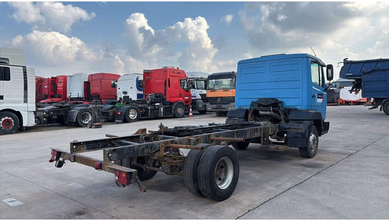 Mercedes-Benz SK 914 (EURO 2 / CHASSIS) - الشاسيه شاحنة: صور 5 Mercedes-Benz SK 914 (EURO 2 / CHASSIS) - الشاسيه شاحنة: صور 5