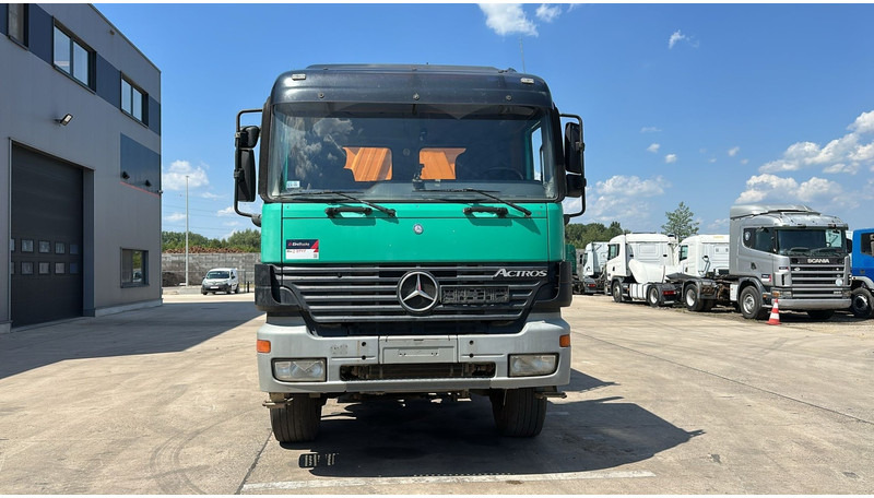 Mercedes-Benz actros 3340 (EPS / 6X6 / 3 PEDALES / LAMES / GRAND PONT / BIG AXLE / TRES PROPRE) - قلابات: صور 2 Mercedes-Benz actros 3340 (EPS / 6X6 / 3 PEDALES / LAMES / GRAND PONT / BIG AXLE / TRES PROPRE) - قلابات: صور 2
