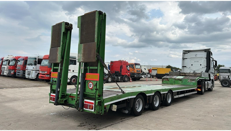 Nooteboom OSDB-45 VV (48 + 60 TONS /BE TRAILER / NALOOPAS / FOLLOW AXLE / NEW HYDRO PUMP / 4M HYDRAULIC RAMPS) - عربة مسطحة منخفضة نصف مقطورة: صور 3 Nooteboom OSDB-45 VV (48 + 60 TONS /BE TRAILER / NALOOPAS / FOLLOW AXLE / NEW HYDRO PUMP / 4M HYDRAULIC RAMPS) - عربة مسطحة منخفضة نصف مقطورة: صور 3