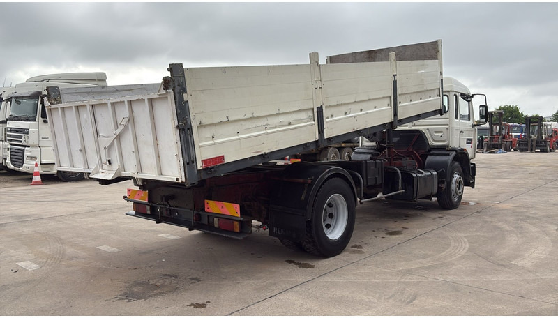 Renault G 230 Manager (POMPE MANUELLE / LAMES / STEEL SUSP. / MANUAL PUMP) - قلابات: صور 5 Renault G 230 Manager (POMPE MANUELLE / LAMES / STEEL SUSP. / MANUAL PUMP) - قلابات: صور 5