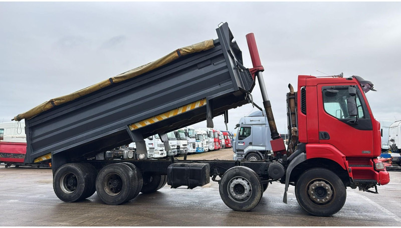 Renault Kerax 370 (LAMES / STEEL SUSP. / BIG AXLE / GRAND PONT / BOITE MANUELLE / MANUAL GEARBOX) - قلابات: صور 3 Renault Kerax 370 (LAMES / STEEL SUSP. / BIG AXLE / GRAND PONT / BOITE MANUELLE / MANUAL GEARBOX) - قلابات: صور 3