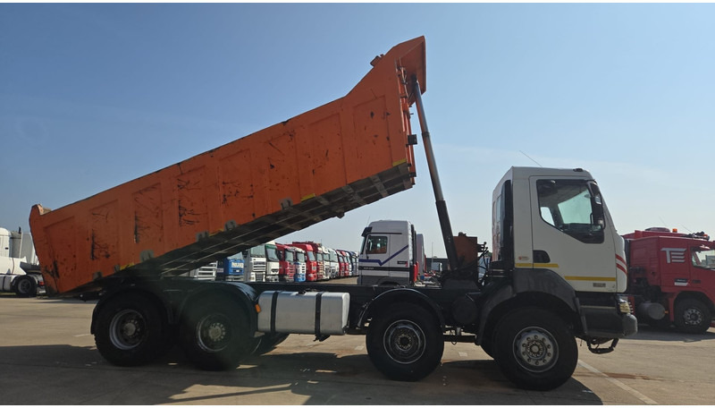Renault Kerax 370 (PARFAIT ETAT / LAMES / GRAND PONT / BOITE MANUELLE / TRES BON !!) - قلابات: صور 4 Renault Kerax 370 (PARFAIT ETAT / LAMES / GRAND PONT / BOITE MANUELLE / TRES BON !!) - قلابات: صور 4