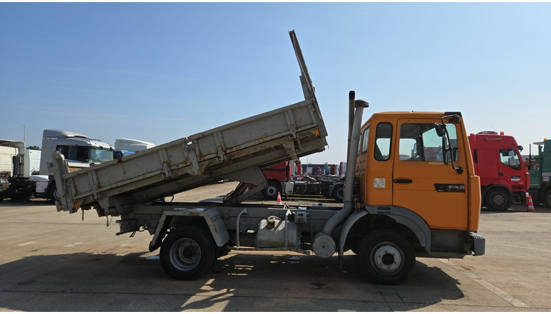Renault S 150 (POMPE MANUELLE / LAMES / MANUAL PUMP) - قلابات: صور 4 Renault S 150 (POMPE MANUELLE / LAMES / MANUAL PUMP) - قلابات: صور 4