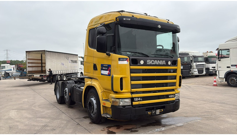 Scania 124-420 (6X2 / 8 TYRES / ORIGINAL TRACTOR UNIT / FRONT STEEL) - شاحنة جرار: صور 3 Scania 124-420 (6X2 / 8 TYRES / ORIGINAL TRACTOR UNIT / FRONT STEEL) - شاحنة جرار: صور 3