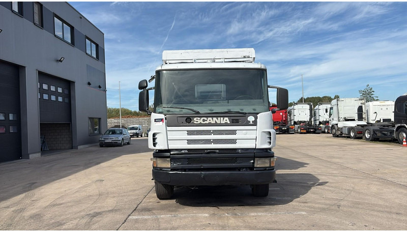 Scania 94 - 260 (BOITE MANUELLE / LAMES / STEEL SUSP. / 6X4 / MANUAL GEARBOX) - قلابات: صور 2 Scania 94 - 260 (BOITE MANUELLE / LAMES / STEEL SUSP. / 6X4 / MANUAL GEARBOX) - قلابات: صور 2