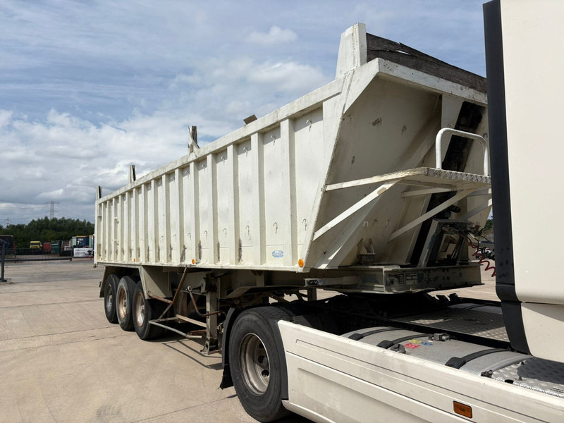Stas FREINS TAMBOUR / DRUM BRAKES (REMORQUE FRANCAIS / FREINS TAMBOURS / DRUM BRAKES) - قلابة نصف مقطورة: صور 2 Stas FREINS TAMBOUR / DRUM BRAKES (REMORQUE FRANCAIS / FREINS TAMBOURS / DRUM BRAKES) - قلابة نصف مقطورة: صور 2