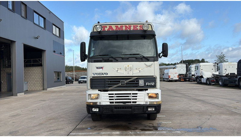 Volvo FH 12.420 (6X2 / BOITE MANUELLE / MANUAL GEARBOX / 8 PNEUS / 8 TYRES) - شاحنة جرار: صور 4 Volvo FH 12.420 (6X2 / BOITE MANUELLE / MANUAL GEARBOX / 8 PNEUS / 8 TYRES) - شاحنة جرار: صور 4
