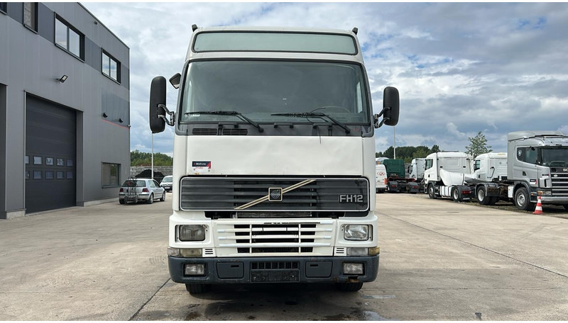 Volvo FH 12.420 (POMPE HYDRAULIQUE / PTO / BOITE MANUELLE / MANUAL GEARBOX) - شاحنة جرار: صور 5 Volvo FH 12.420 (POMPE HYDRAULIQUE / PTO / BOITE MANUELLE / MANUAL GEARBOX) - شاحنة جرار: صور 5