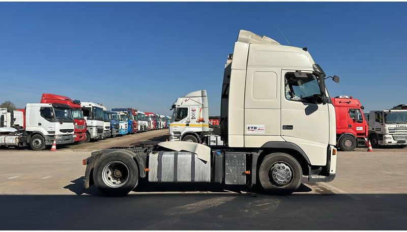 Volvo FH 440 (GOOD CONDITION / BONNE ETAT) - شاحنة جرار: صور 4 Volvo FH 440 (GOOD CONDITION / BONNE ETAT) - شاحنة جرار: صور 4
