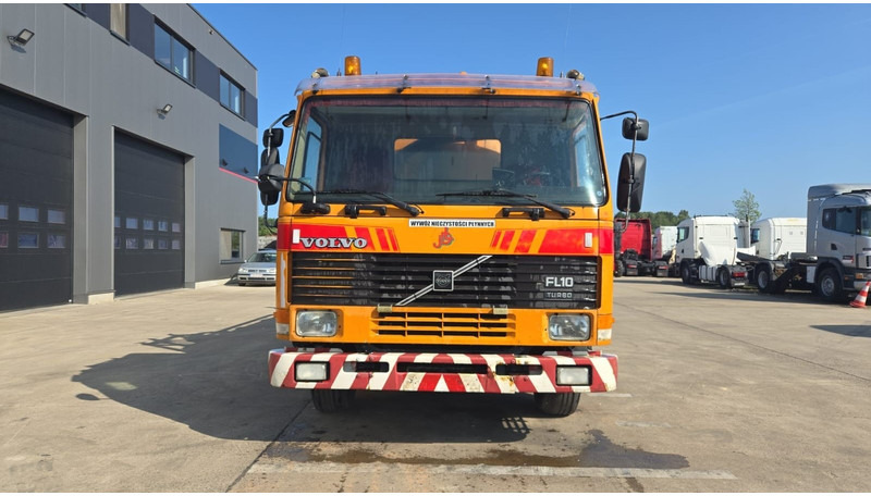 Volvo FL 10 - 320 (10500L + 1500L / 10 TYRES FULL STEEL / HIGH PRESSURE + VACUUM / POMPE MANUELLE / MANUAL PUMP) - فراغ شاحنة: صور 2 Volvo FL 10 - 320 (10500L + 1500L / 10 TYRES FULL STEEL / HIGH PRESSURE + VACUUM / POMPE MANUELLE / MANUAL PUMP) - فراغ شاحنة: صور 2