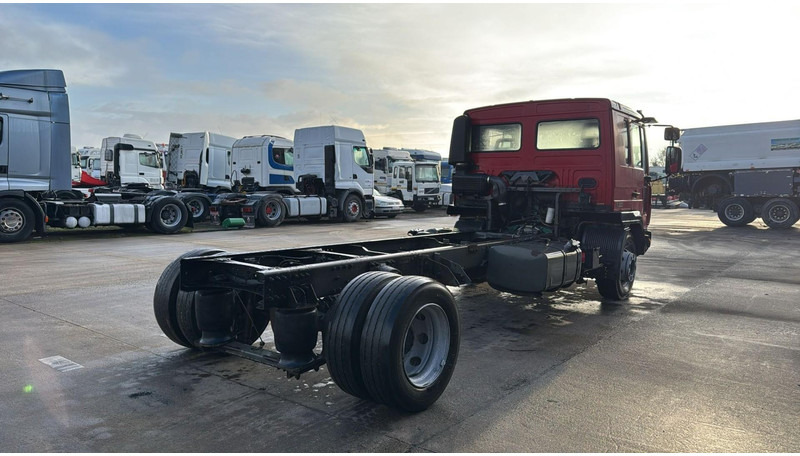 Volvo FL 220 (MANUAL GEARBOX / BOITE MANUELLE) - الشاسيه شاحنة: صور 4 Volvo FL 220 (MANUAL GEARBOX / BOITE MANUELLE) - الشاسيه شاحنة: صور 4