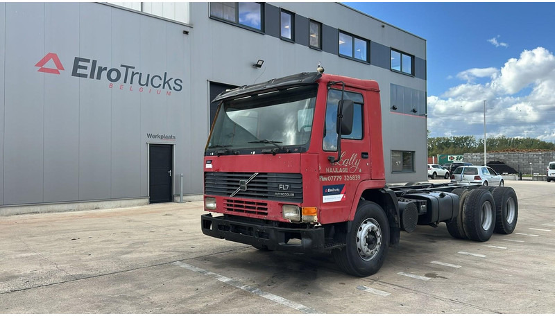 Volvo FL 7 - 260 (6X4 / LAMES / POMPE MANUELLE / MANUAL PUMP / STEEL SUSP.) - الشاسيه شاحنة: صور 1 Volvo FL 7 - 260 (6X4 / LAMES / POMPE MANUELLE / MANUAL PUMP / STEEL SUSP.) - الشاسيه شاحنة: صور 1