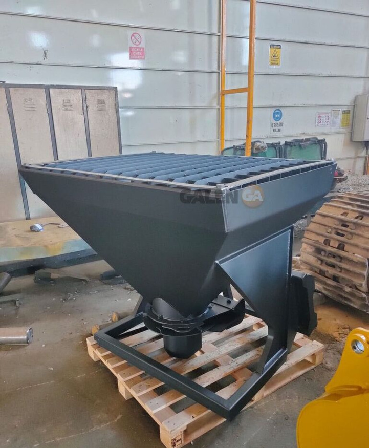 Bobcat Salt/Sand Spreader - الرمال مفرشة: صور 1 Bobcat Salt/Sand Spreader - الرمال مفرشة: صور 1