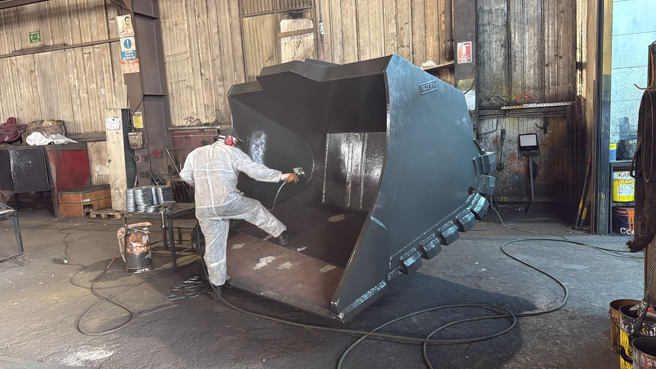 Epiroc ST1030 - بكت شيول - اللودر بعجل: صور 1 Epiroc ST1030 - بكت شيول - اللودر بعجل: صور 1