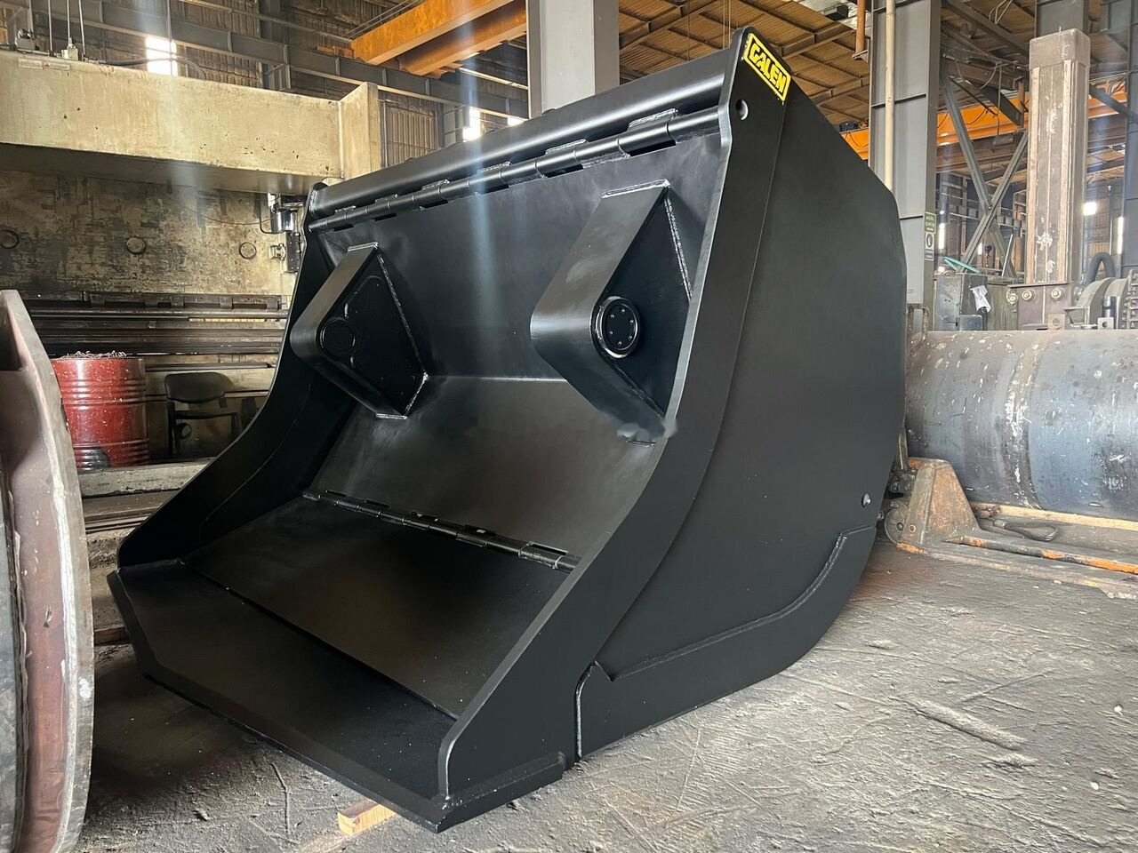 Epiroc Scooptram ST14 Push Blade Bucket - بكت حفار: صور 1 Epiroc Scooptram ST14 Push Blade Bucket - بكت حفار: صور 1