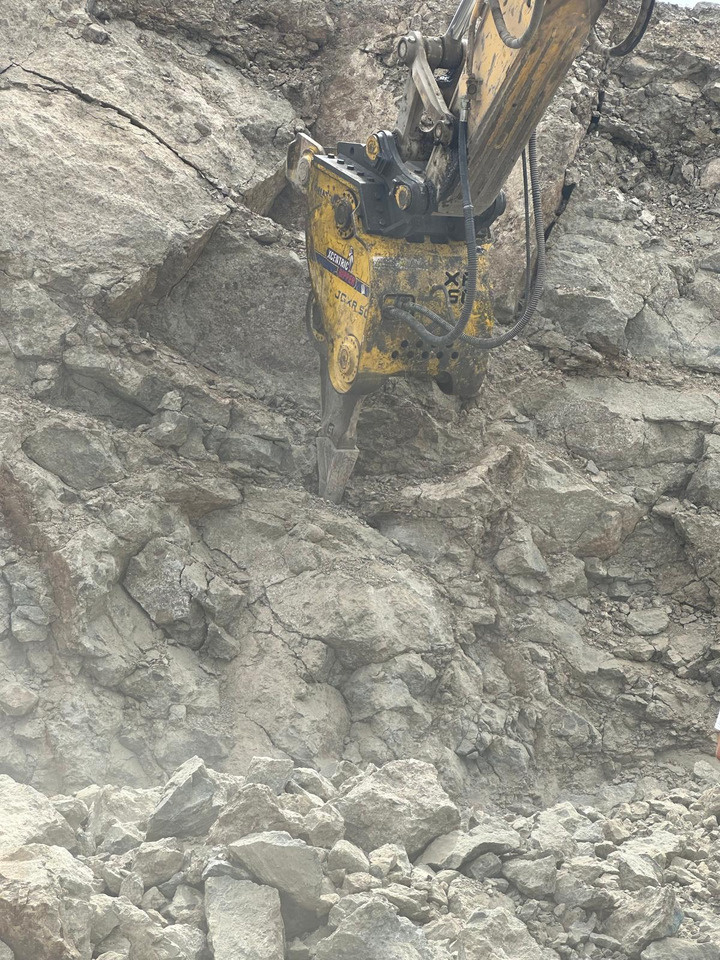 Xcentric Ripper XR50 Reconditioned - حراث تحت التربة - حفارات زحافة: صور 2 Xcentric Ripper XR50 Reconditioned - حراث تحت التربة - حفارات زحافة: صور 2