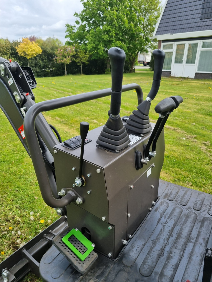 WCM CTX8010 - حفارة مصغرة: صور 1 WCM CTX8010 - حفارة مصغرة: صور 1