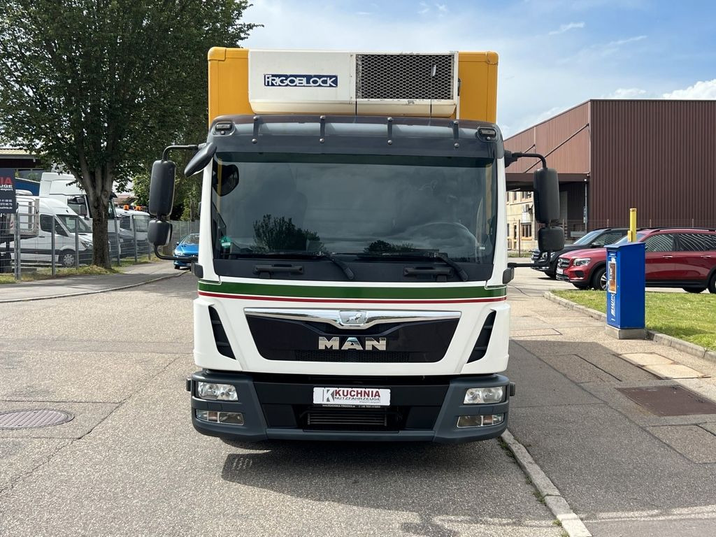 MAN TGL 8.220 Kühlkoffer 5,26m LBW Klima Luftgef. MAN TGL 8.220 Kühlkoffer 5,26m LBW Klima Luftgef. - الشاحنات الصغيرة المبردة: صور 2 MAN TGL 8.220 Kühlkoffer 5,26m LBW Klima Luftgef. MAN TGL 8.220 Kühlkoffer 5,26m LBW Klima Luftgef. - الشاحنات الصغيرة المبردة: صور 2