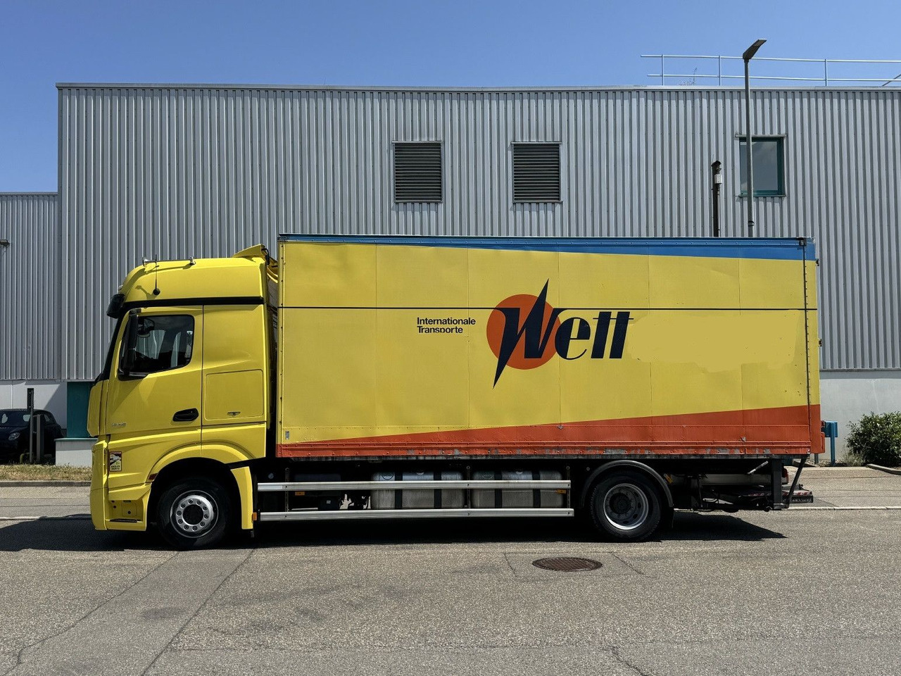Mercedes-Benz Actros 1845 LL Gr.Haus AWL-Möbelkoffer uLBW - بصندوق مغلق شاحنة: صور 4 Mercedes-Benz Actros 1845 LL Gr.Haus AWL-Möbelkoffer uLBW - بصندوق مغلق شاحنة: صور 4