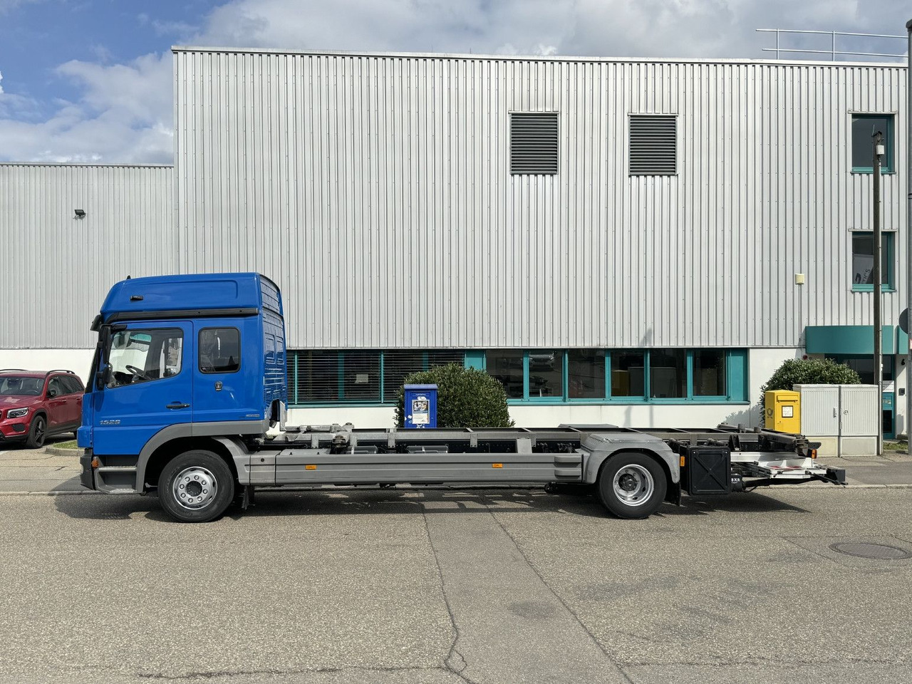 Mercedes-Benz Atego 1529 LL BDF 6-Sitze Umzug u-LBW Gr-Haus - شاحنات الحاويات/ جسم علوي قابل للتغيير شاحنة: صور 5 Mercedes-Benz Atego 1529 LL BDF 6-Sitze Umzug u-LBW Gr-Haus - شاحنات الحاويات/ جسم علوي قابل للتغيير شاحنة: صور 5