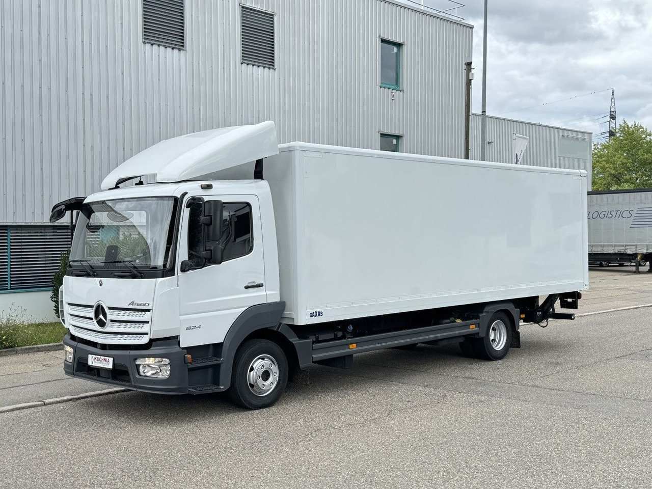 Mercedes-Benz Atego 824L Koffer 7,1m LBW Klima Diff. Sperre - الشاحنات الصغيرة صندوق مغلق: صور 1 Mercedes-Benz Atego 824L Koffer 7,1m LBW Klima Diff. Sperre - الشاحنات الصغيرة صندوق مغلق: صور 1