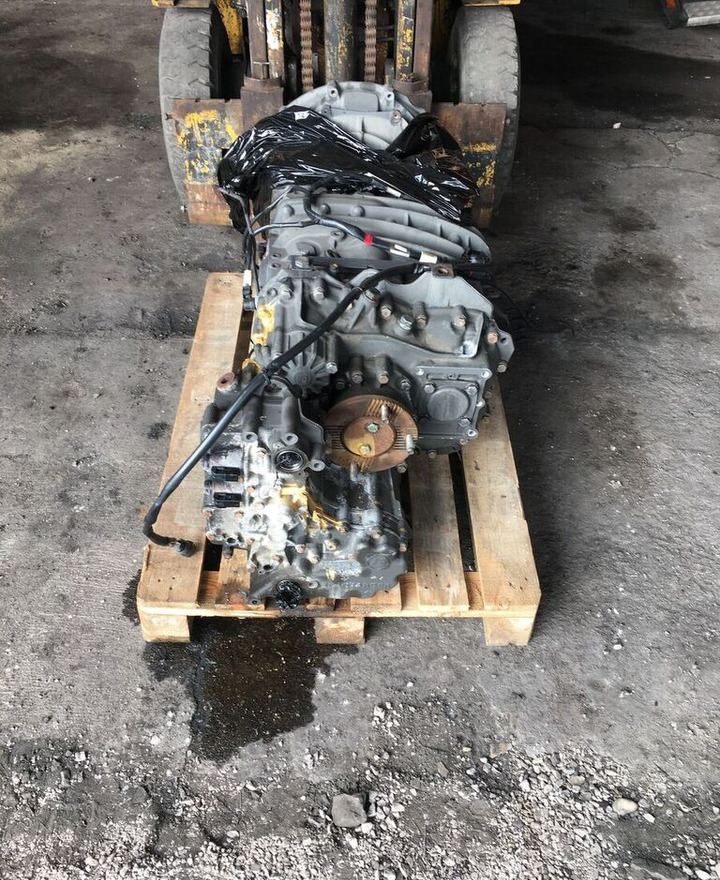 ZF 16S2331TD 1356052026 truck - علبة التروس - شاحنة: صور 1 ZF 16S2331TD 1356052026 truck - علبة التروس - شاحنة: صور 1