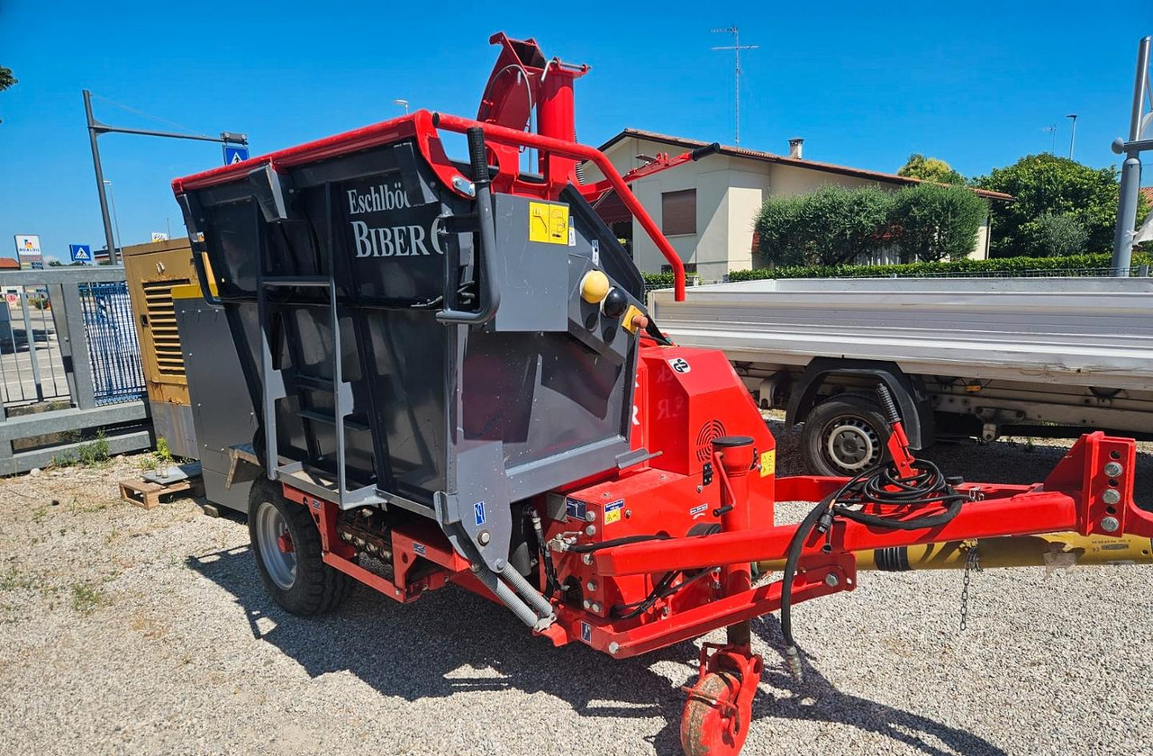 Cippatore biber 6 - ماكينة تقطيع الأغصان: صور 2 Cippatore biber 6 - ماكينة تقطيع الأغصان: صور 2