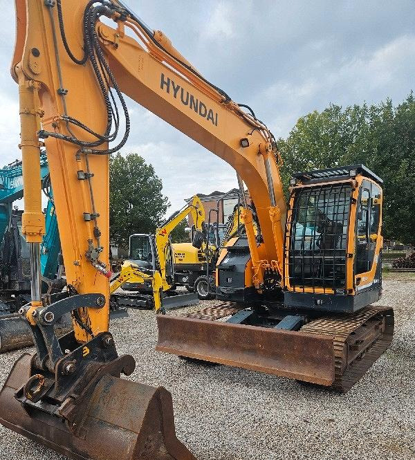 Escvatore cingolato hyundai 145lcr-9 - حفارات زحافة: صور 3 Escvatore cingolato hyundai 145lcr-9 - حفارات زحافة: صور 3