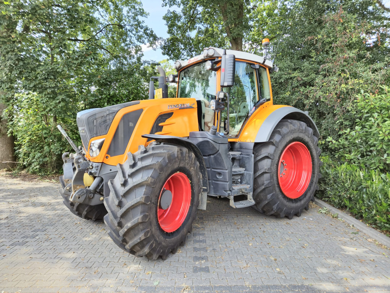 Fendt 828 Vario S4 ProfiPlus - جرار: صور 1 Fendt 828 Vario S4 ProfiPlus - جرار: صور 1