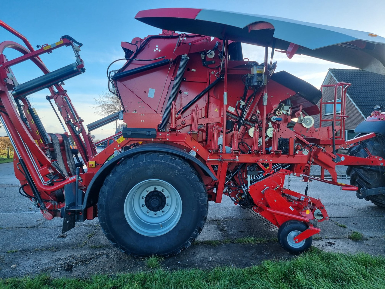 Lely-Welger RPC 160V - معدة تغليف البالات: صور 4 Lely-Welger RPC 160V - معدة تغليف البالات: صور 4