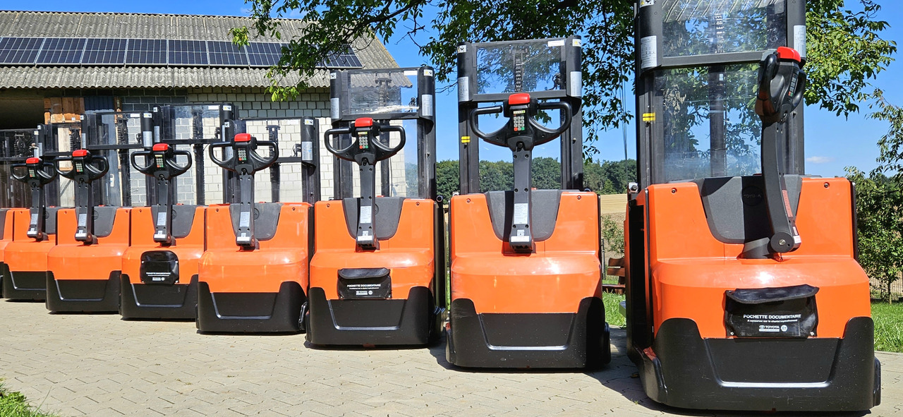 BT SWE 200 Staxio Toyota Initial lift, wstępne podnoszenie wideł, niski maszt - معدات تكديس: صور 1 BT SWE 200 Staxio Toyota Initial lift, wstępne podnoszenie wideł, niski maszt - معدات تكديس: صور 1