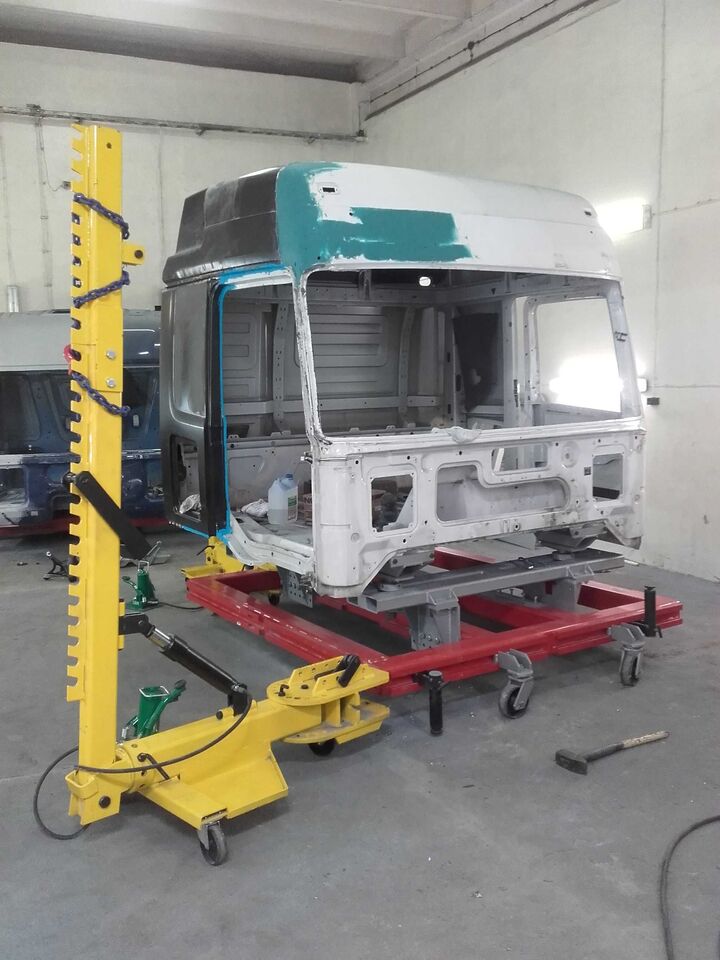 Frame for Truck Cabin Repair / Rahmen für die Reparatur von Lkw-Fahrerhäusern / Rám pro opravu kabin nákladních vozidel / Cadru pentru repararea cabinelor camioanelor - معدات الورش: صور 2 Frame for Truck Cabin Repair / Rahmen für die Reparatur von Lkw-Fahrerhäusern / Rám pro opravu kabin nákladních vozidel / Cadru pentru repararea cabinelor camioanelor - معدات الورش: صور 2