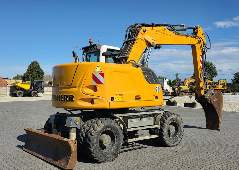 Liebherr A914 COMPACT, 2015 ROK, SW 48 szybkozłącze - حفارة على عجلات: صور 5 Liebherr A914 COMPACT, 2015 ROK, SW 48 szybkozłącze - حفارة على عجلات: صور 5