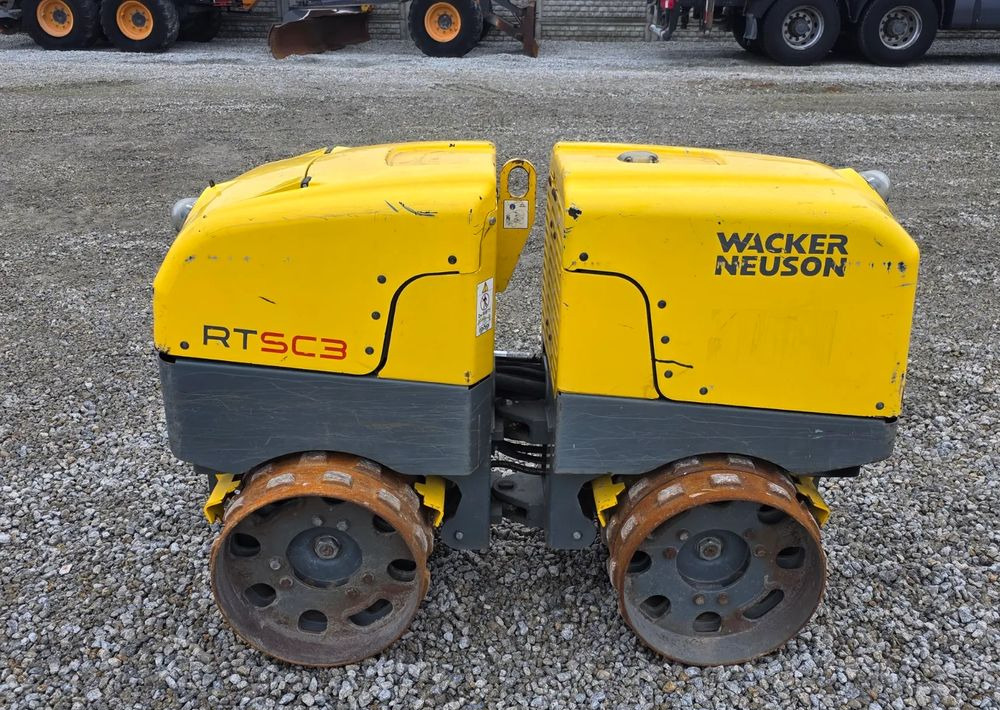 Wacker Neuson RTSC3 walec okołkowany zdalnie sterowany, silnik KUBOTA - مدحلة: صور 5 Wacker Neuson RTSC3 walec okołkowany zdalnie sterowany, silnik KUBOTA - مدحلة: صور 5