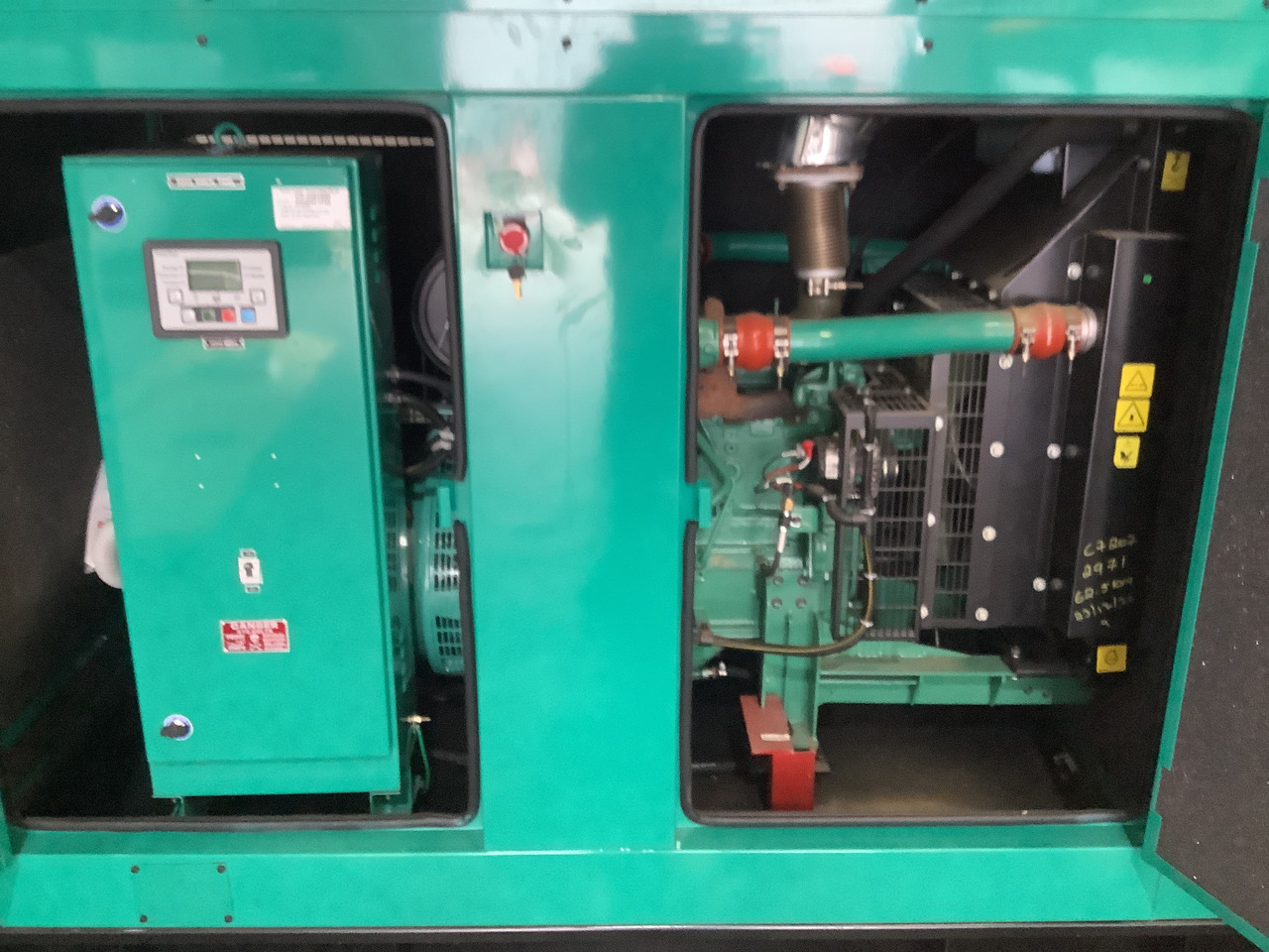 Cummins 62.5 KVA Brand new (2) - مجموعة المولدات: صور 2 Cummins 62.5 KVA Brand new (2) - مجموعة المولدات: صور 2