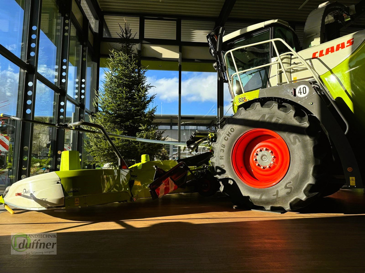 CLAAS Jaguar 970 - حصادة الأعلاف: صور 1 CLAAS Jaguar 970 - حصادة الأعلاف: صور 1