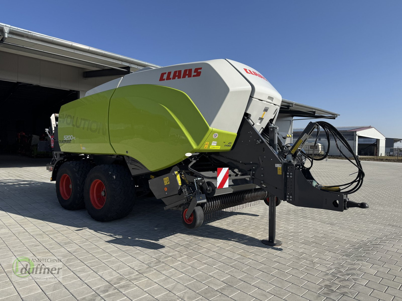 CLAAS Quadrant 5200 FC Evolution - مكبس البالات المستطيله: صور 2 CLAAS Quadrant 5200 FC Evolution - مكبس البالات المستطيله: صور 2