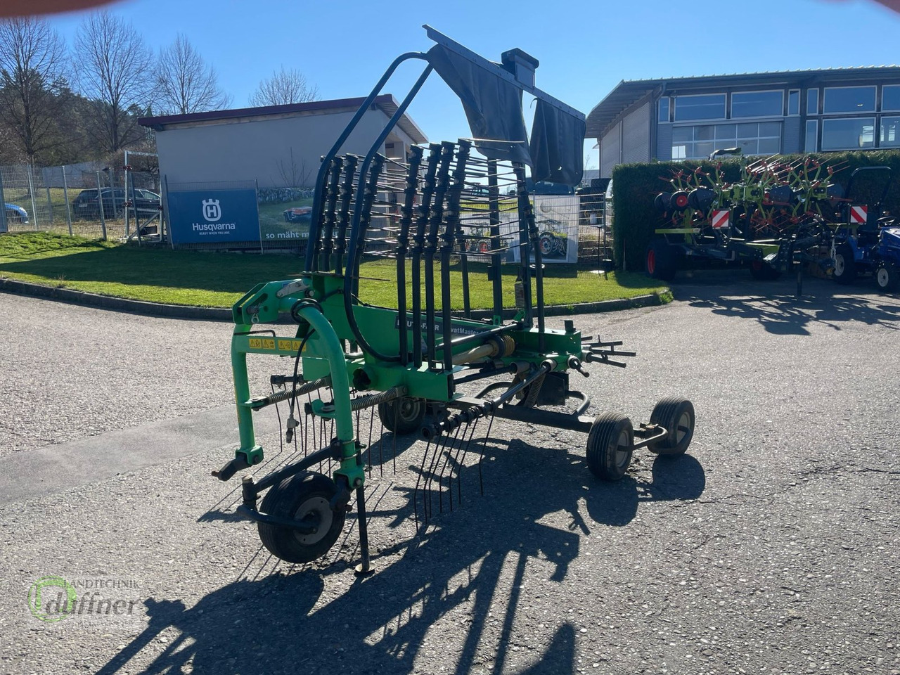 Deutz-Fahr Swatmaster 4621 - لمّامَة القش: صور 1 Deutz-Fahr Swatmaster 4621 - لمّامَة القش: صور 1