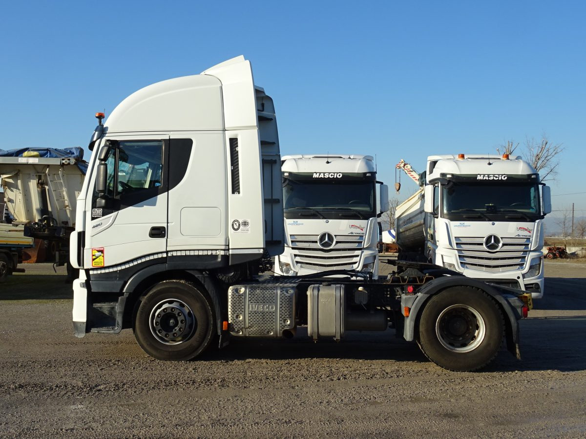 IVECO STRALIS 450 - شاحنة جرار: صور 2 IVECO STRALIS 450 - شاحنة جرار: صور 2