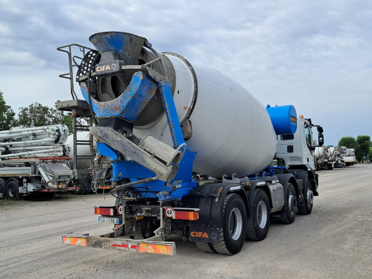 IVECO TRAKKER 500 CIFA RY1300 - شاحنة خلاطة خرسانة: صور 2 IVECO TRAKKER 500 CIFA RY1300 - شاحنة خلاطة خرسانة: صور 2