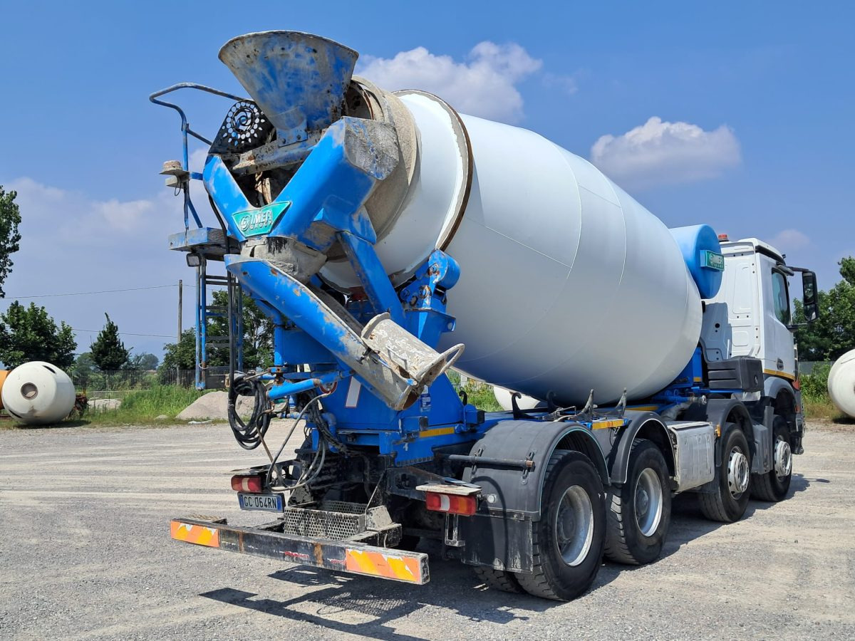 MERCEDES AROCS 4142 - شاحنة خلاطة خرسانة: صور 3 MERCEDES AROCS 4142 - شاحنة خلاطة خرسانة: صور 3