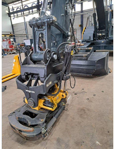 Engcon EC233, OQ80, GB29 = Rotator + Coupler + Gripper + - ملحقات - آلات البناء: صور 5 Engcon EC233, OQ80, GB29 = Rotator + Coupler + Gripper + - ملحقات - آلات البناء: صور 5